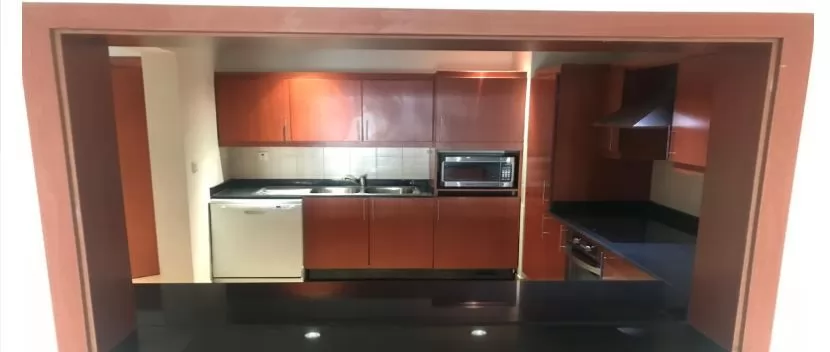 Residential Property 3 Bedrooms S/F Apartment  for rent in The-Pearl-Qatar , Doha-Qatar #11781 - 1  image 